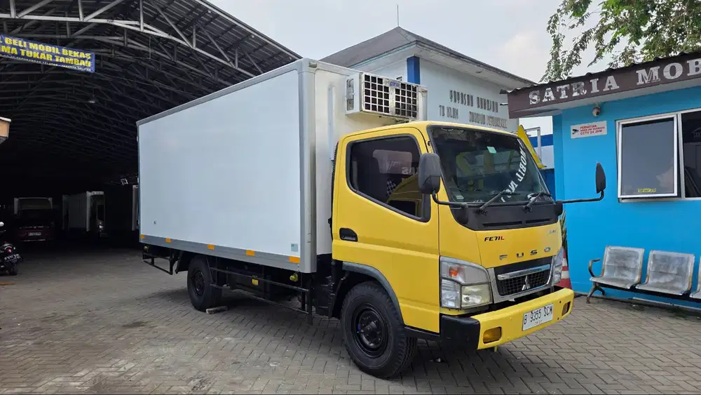 Mitsubishi Colt Diesel FE 71 Long E4 110PS 4R Box Freezer Topre - 2022