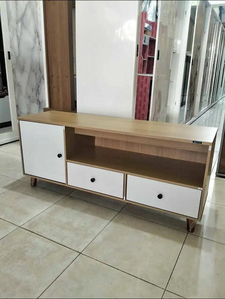 READY MEJA TV / RAK TV 50 INCHI TERLARIS SALE
