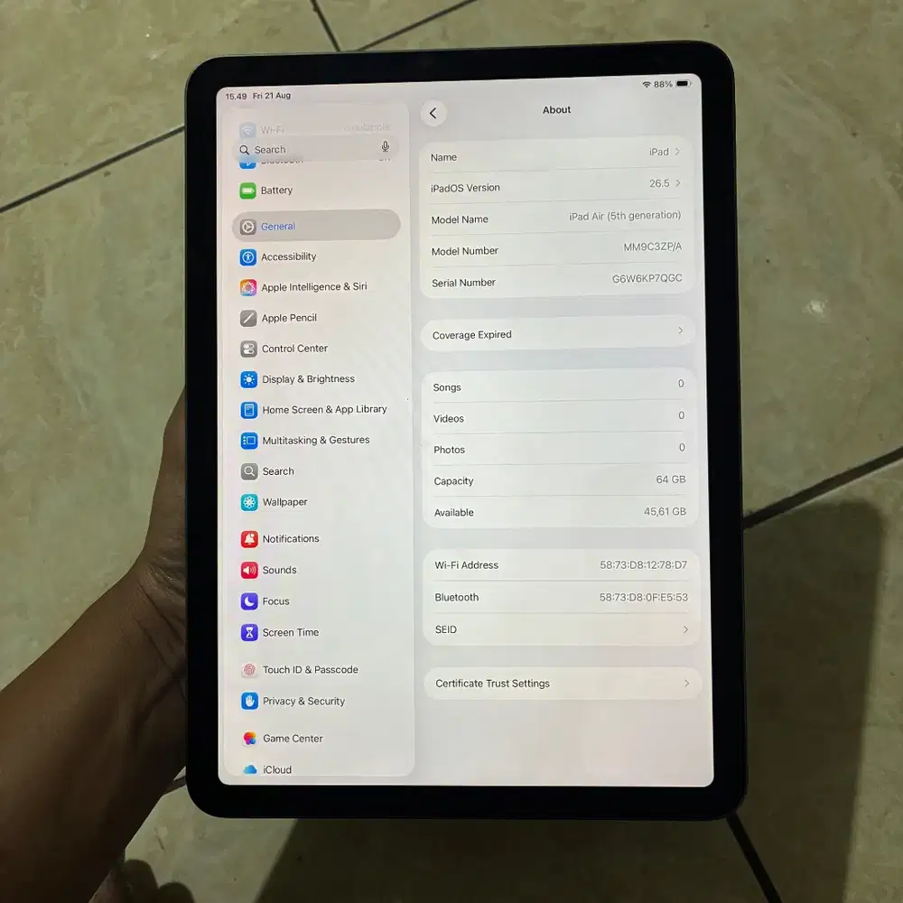 iPad Air 5 M1 grey 64gb wifi