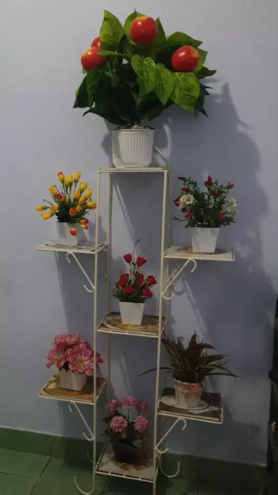 pajangan bunga plastik