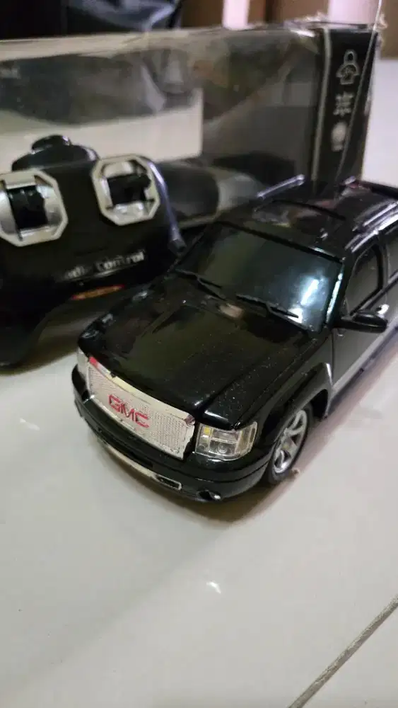 RC DoubleCab GMC Pickup 1:24
