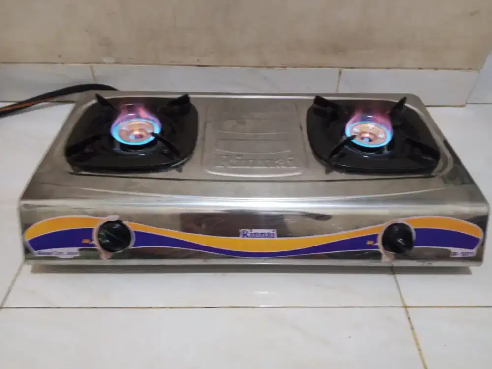 Kompor gas Rinnai 2 tungku (Hanya kompor tanpa selang regulator)