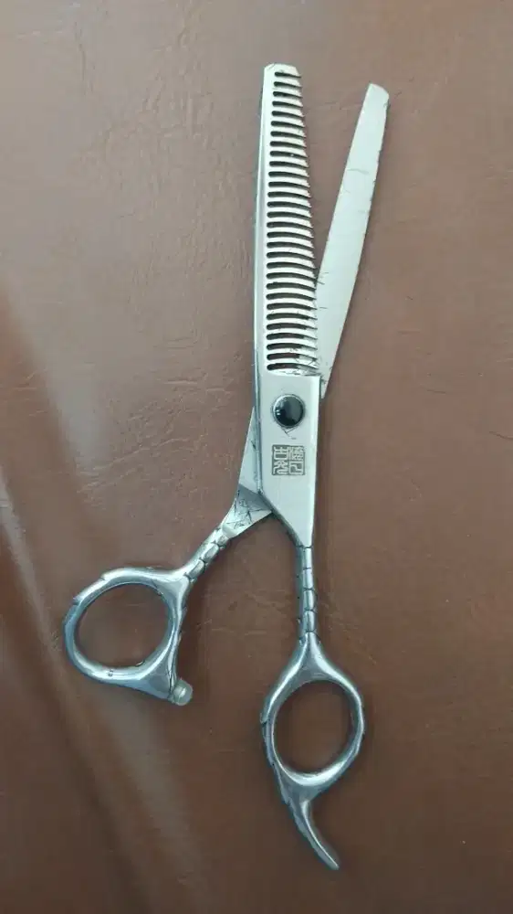 Gunting potong rambut mata pisau wahl