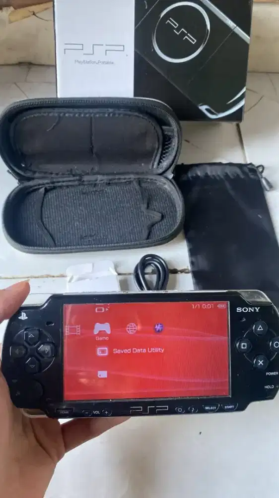 Psp 2000 fulset memory 8gb 30 games