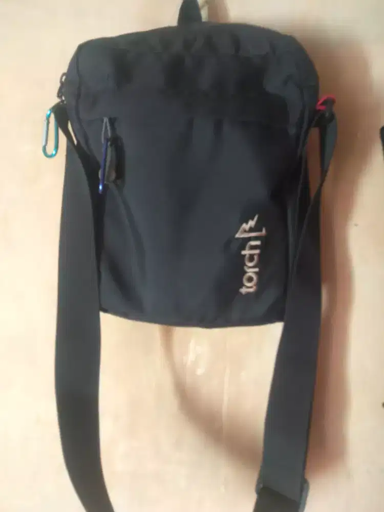 Tas Selempang torch