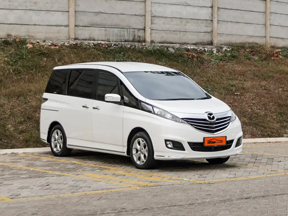 Mazda Biante 2.0 AT Putih 2016