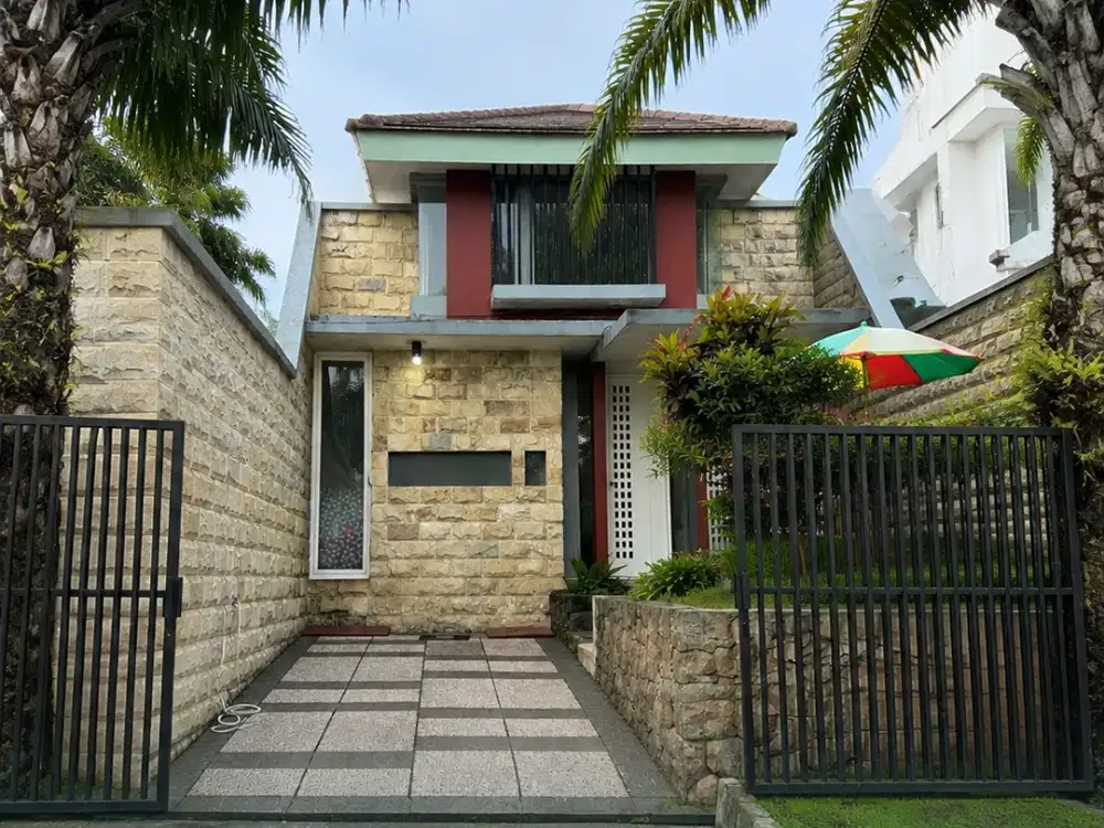 Jarang Ada Dijual Rumah Nuansa Resort di Cemorokandang Malang (RIS,MZ)