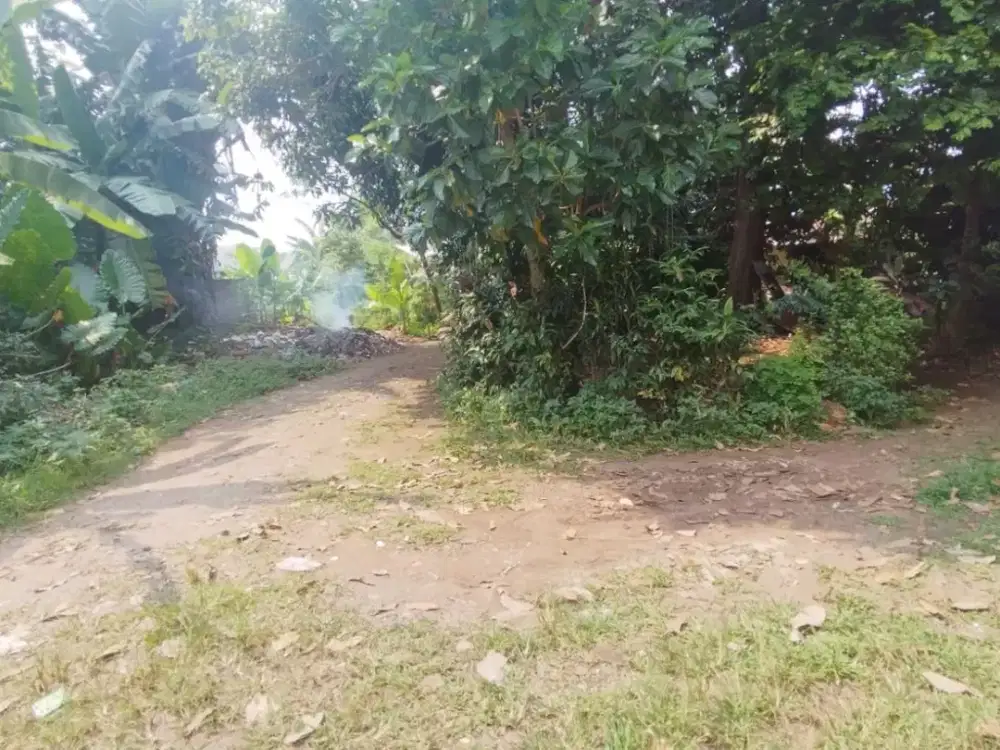 Tanah komersial lebar 90 m di sawangan raya Depok Sawangan raya - Depok