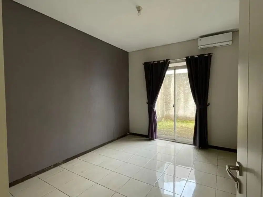 Disewa Rumah Semi Furnished Nyaman Terawat Lokasi di Kota Baru Parahyangan Bandung