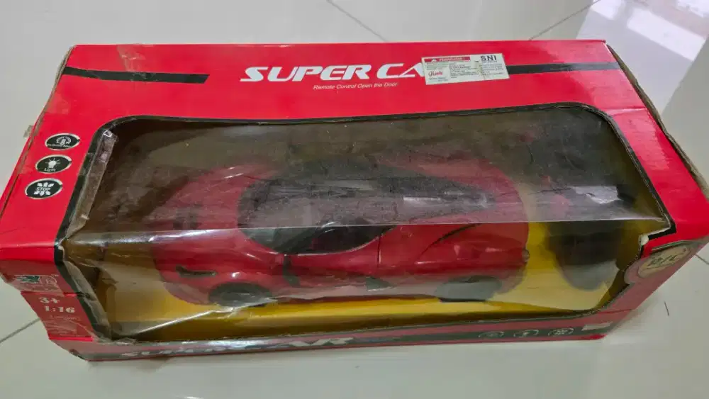 Mainan RC Ferrari