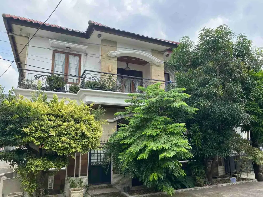 RUMAH BAGUS 2LT HOOK DI RAWAMANGUN JAKARTA TIMUR