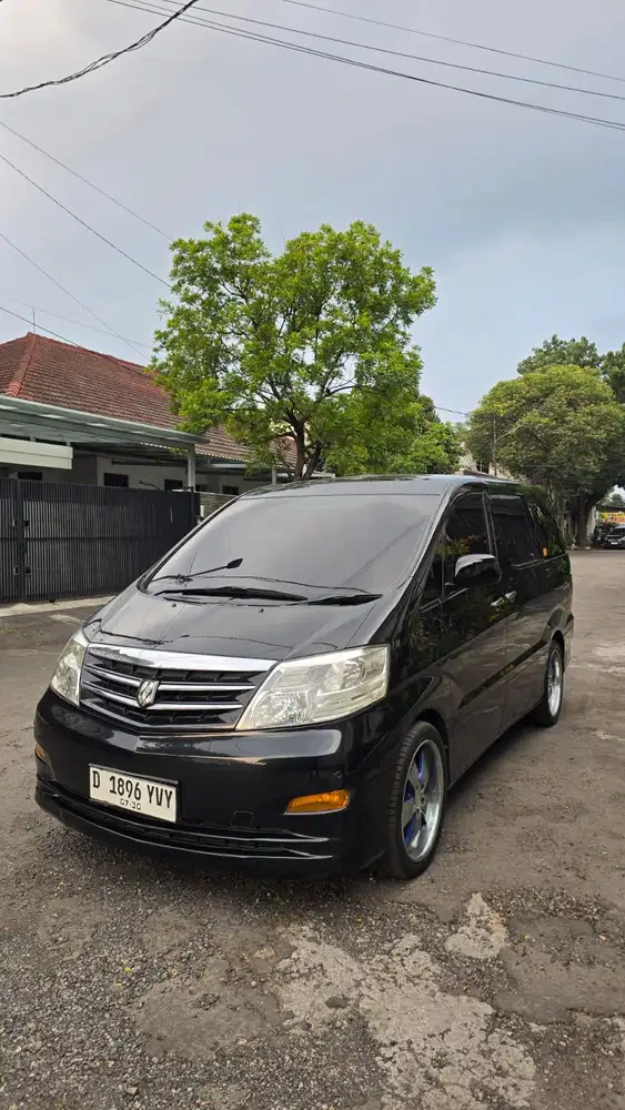 Toyota Alphard 2.4 at 2005