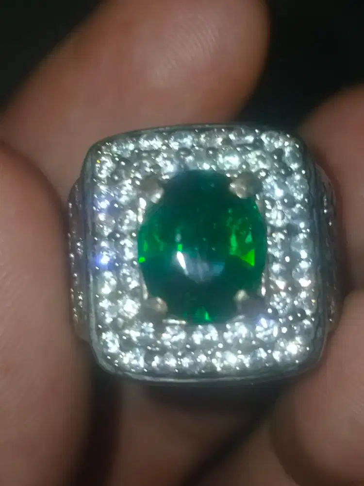 Di jual green tsavorite+memo