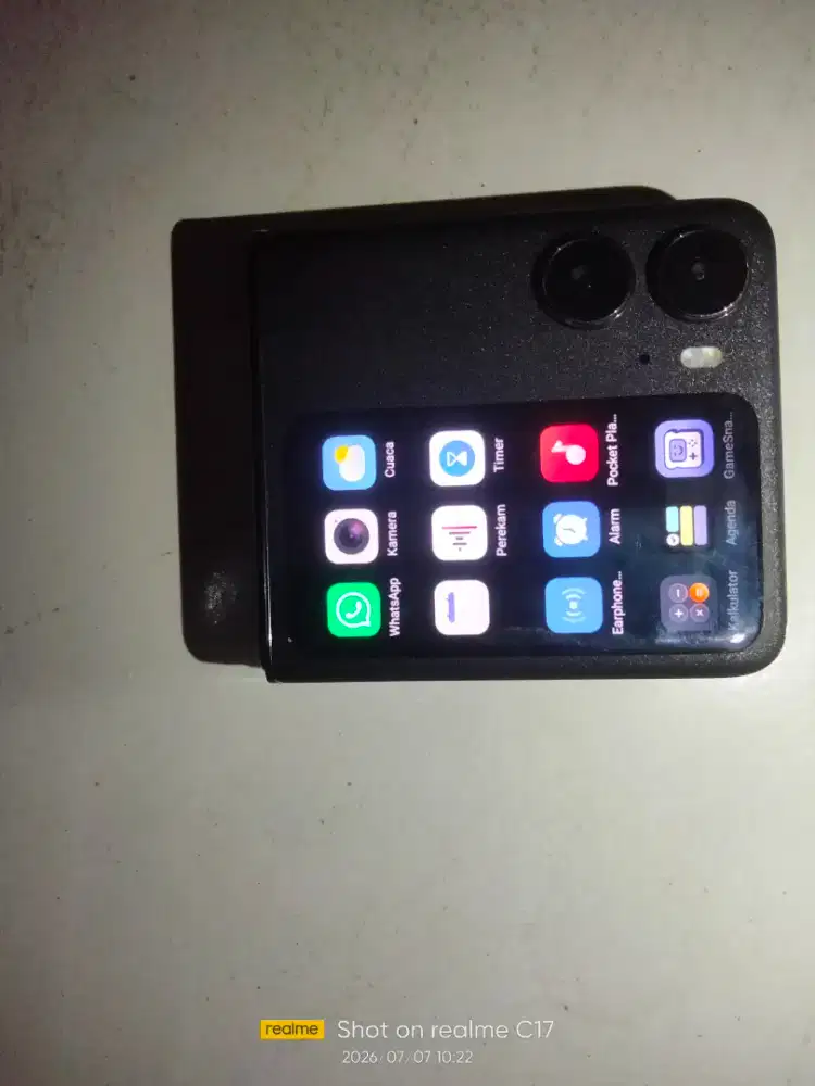 Oppo Find N2 Flip