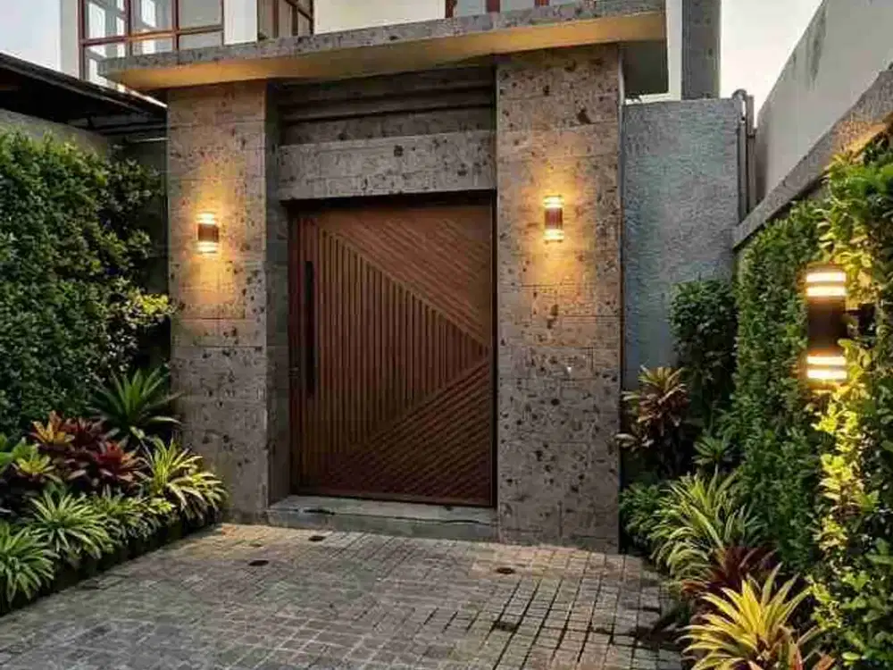 DISEWAKAN VILLA KUWUM KEROBOKAN DEKAT UMALAS PEPITO LINGKUNGAN CAFE RESTO