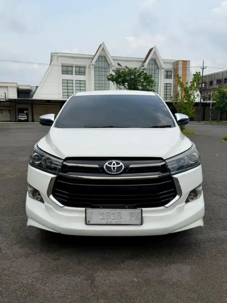 TOYOTA INNOVA VENTURER DIESEL Matic 2017