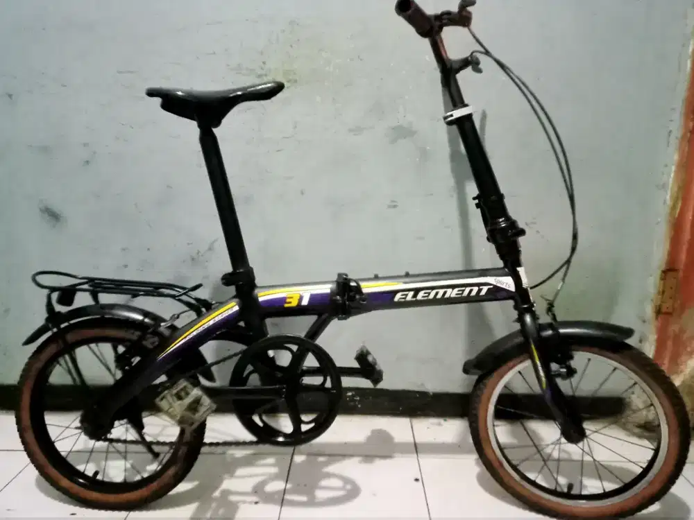 Dijual sepeda lipat merk ELEMENT ring 16 kondisi msih bgus Kker normal