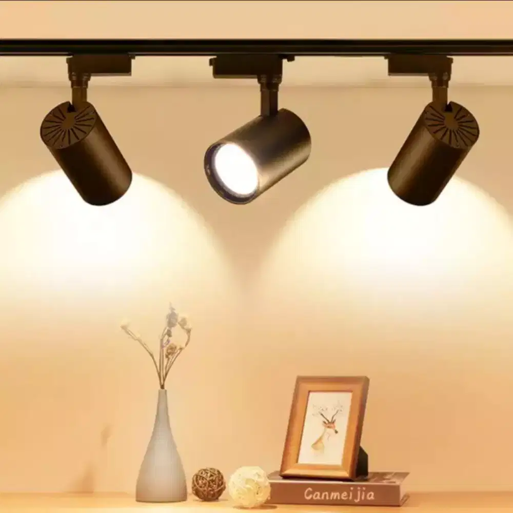 Lampu spotlight track rel