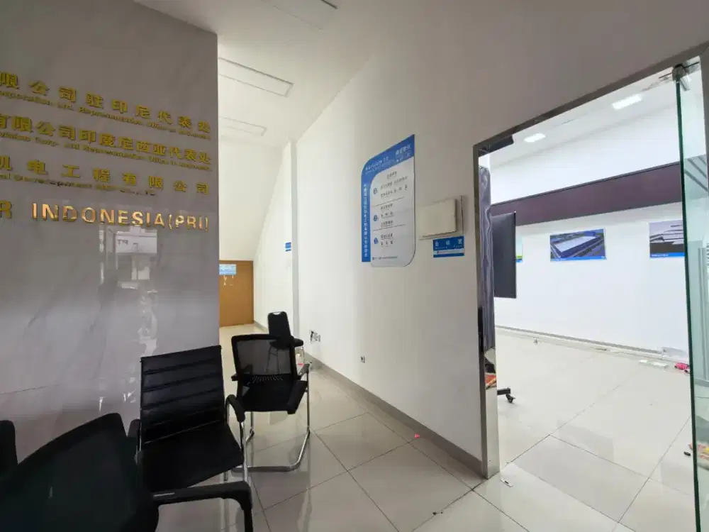 Di sewakan ruko shibuya gandeng sudah di jebol di design untuk office harga masih nego siap survey
