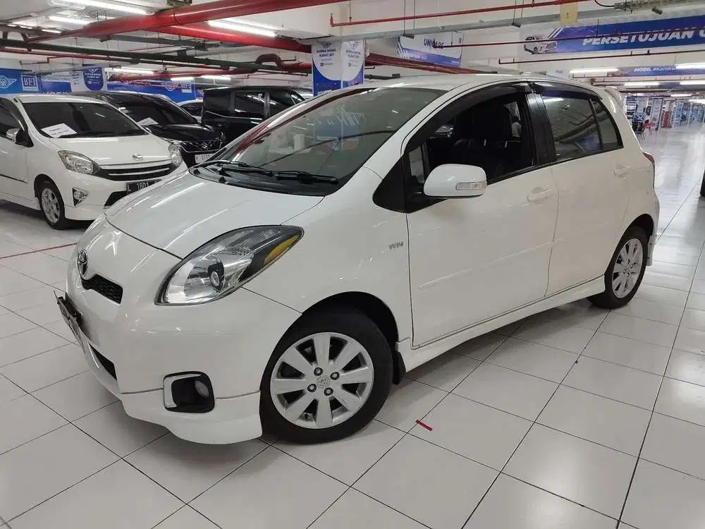Toyota Yaris TRD AT 2013 Putih #mobilbekas #mobilsurabaya #mobilmurah