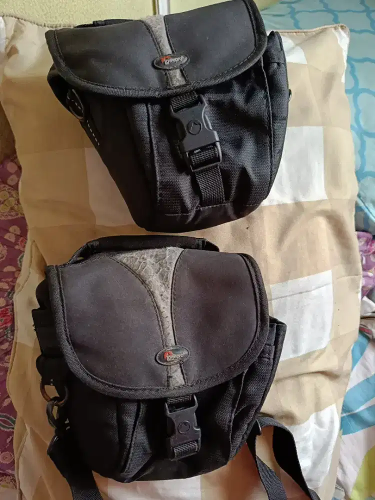 Dijual 2 pcs Tas Lensa Lowepro masih layak pakai