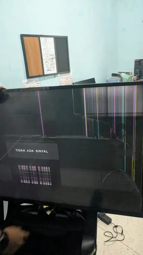 LCD PECAH Panasonic TH-43G302G 43 inch