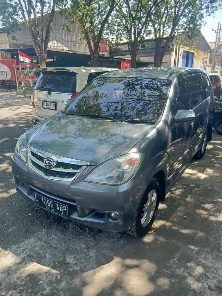 Daihatsu Xenia 2011 Bensin