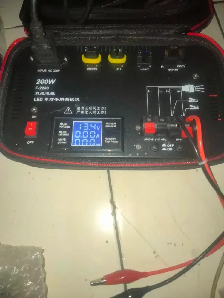 Alat tester lampu biled mobil &otor