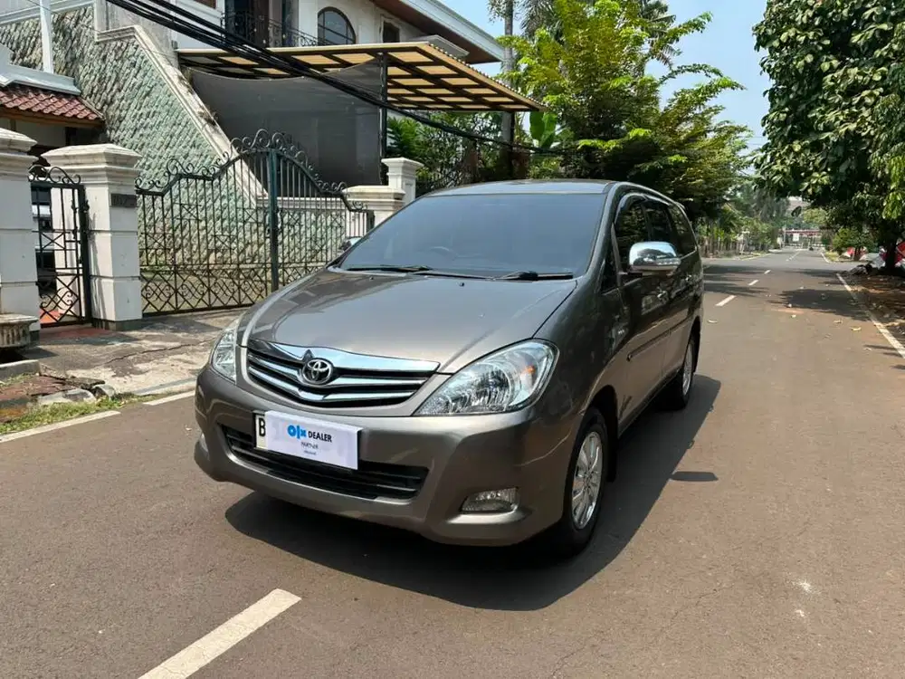 Toyota Kijang Innova V Luxury 2010 Automatic Captain Seat Istimewa