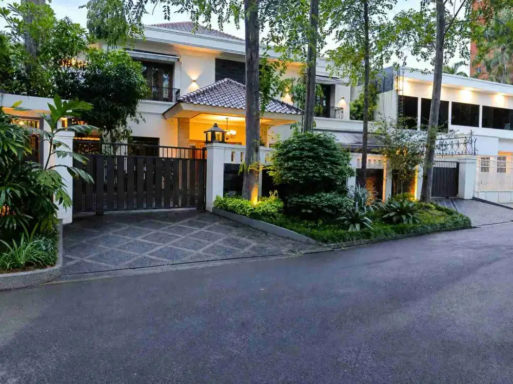 JUAL CEPAT RUMAH CANTIK DEKAT BUKIT GOLF PONDOK INDAH SWIMMING POOL SEMI FURNISHED