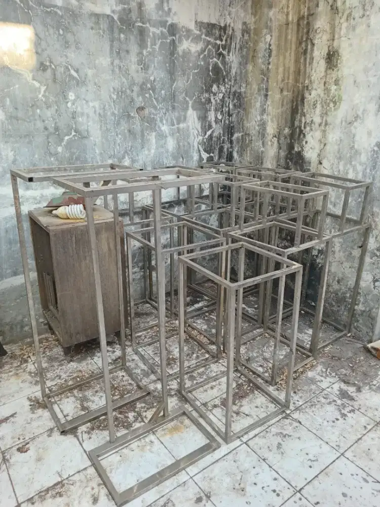 Borongan rangka stainless