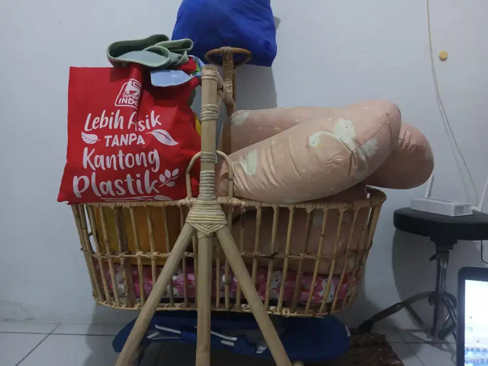 Peralatan Bumil dan Bayi (Gendongan, Ayunan & Baju Bantal DLL)