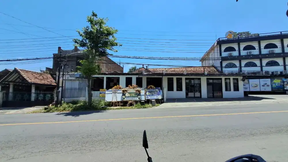 Jual bangun dan tanah pinggir jalan