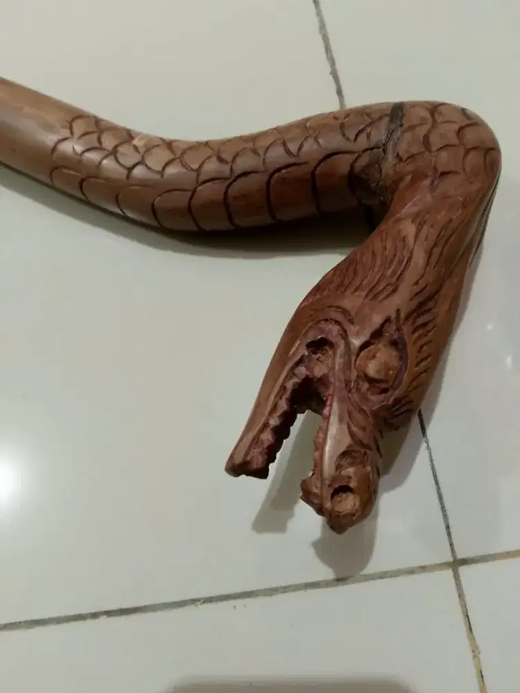 Tongkat kayu stegi ukir naga 74 cm  - kayu antik langka
