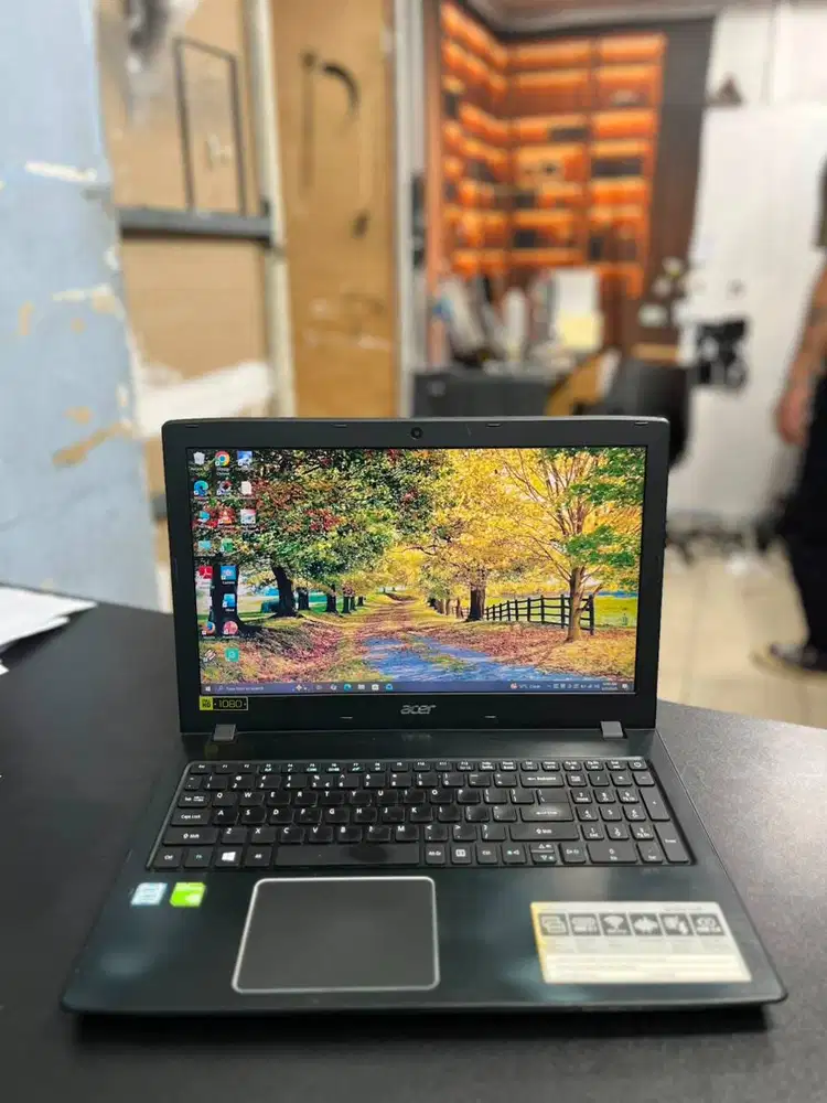 Acer Aspire E5-576G i5 gen 8 Ram 8 GB Ssd 256 GB VGA MX150 *VN