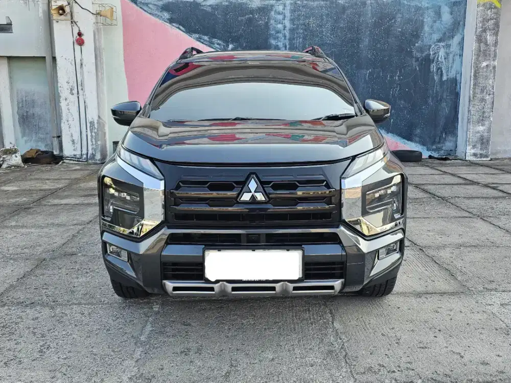 KM 13 ribu Xpander Cross Premium package 2023