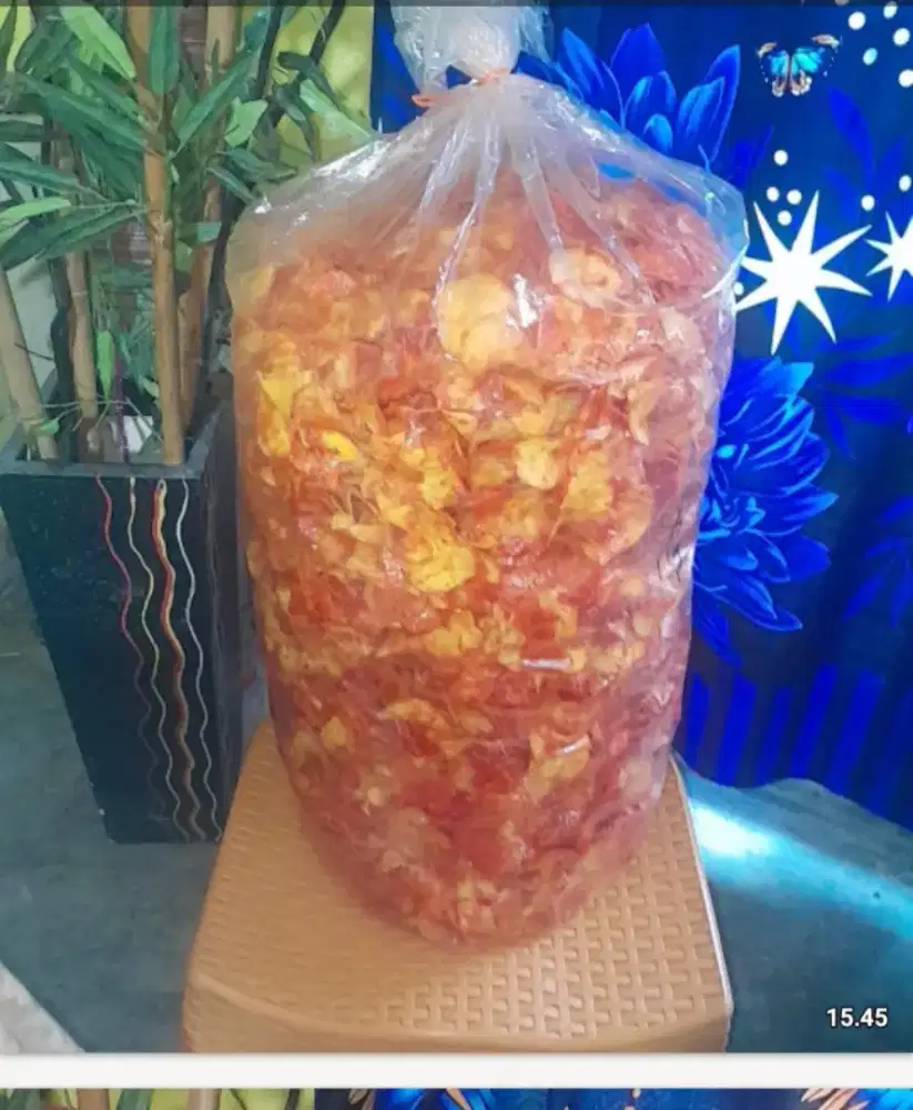 Kerupuk cabe merah