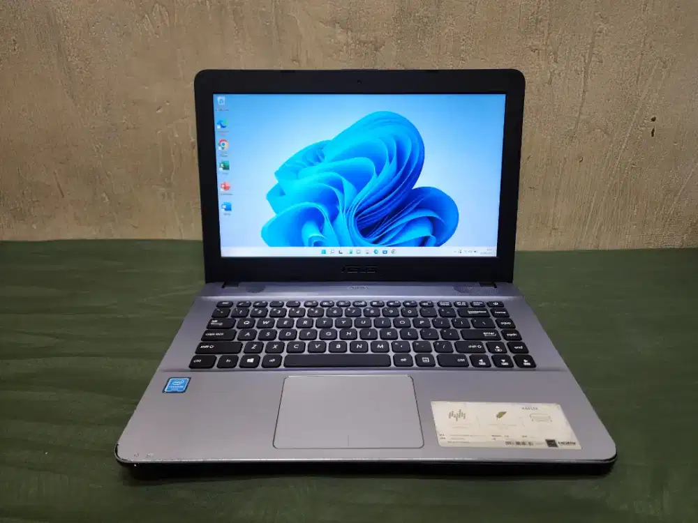Laptop Asus X441M N4020 Ram 8gb SSD Win 11 Lancar