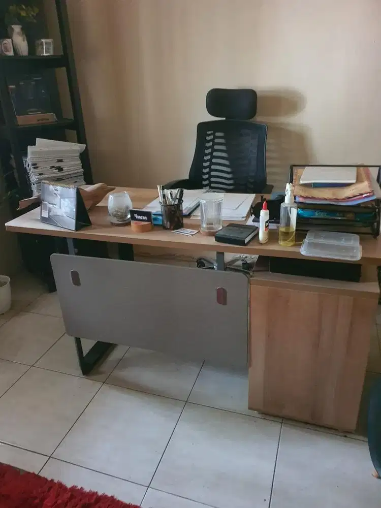 FULL SET MEJA KANTOR DAN KURSI