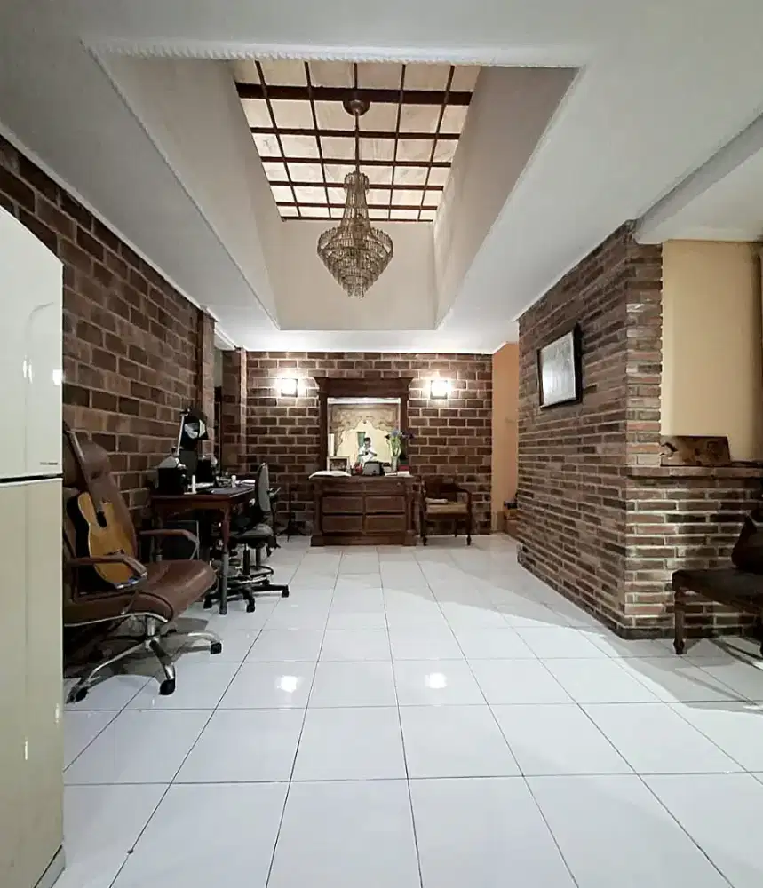 Rumah dijual lingkungan elite graha padma nego pasti deal