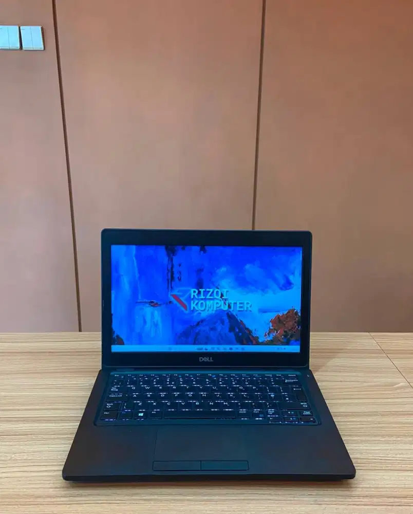 Dell Latitude 5290 Intel Core i5-8350U RAM 8GB SSD 256GB