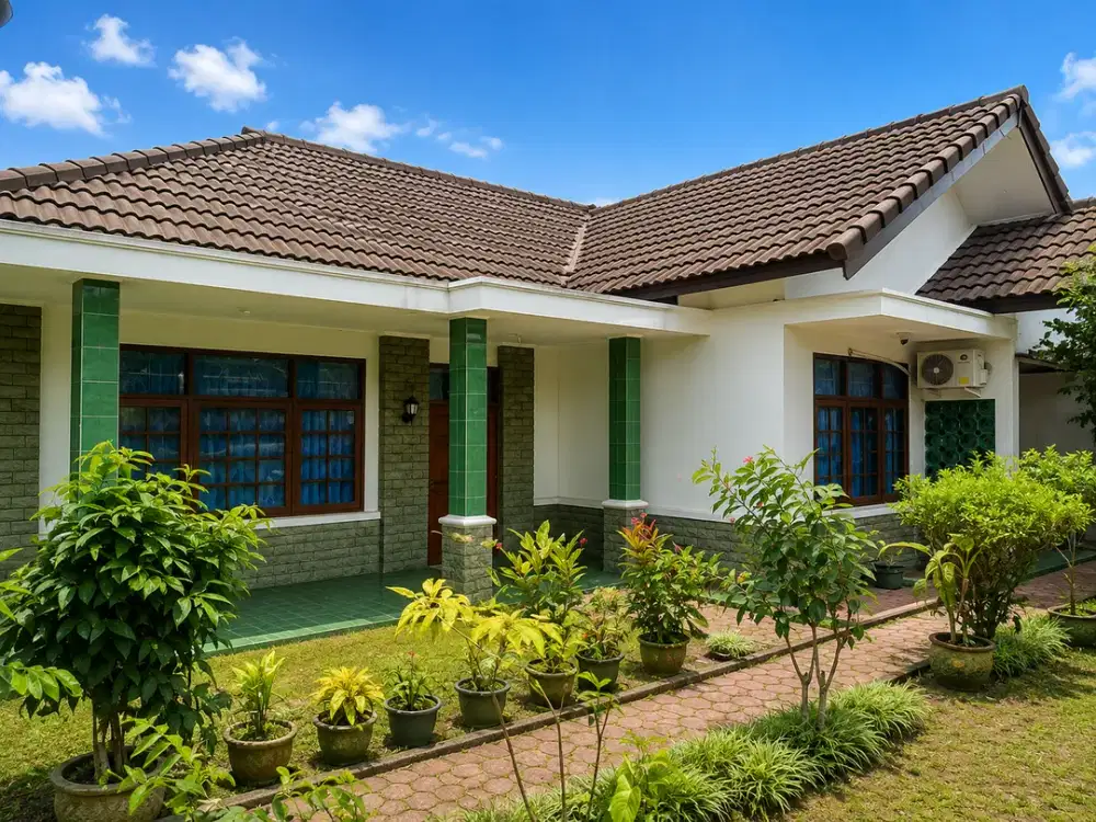 Rumah Siap Huni Lahan Luas di Arcamanik Dekat Antapani Bandung