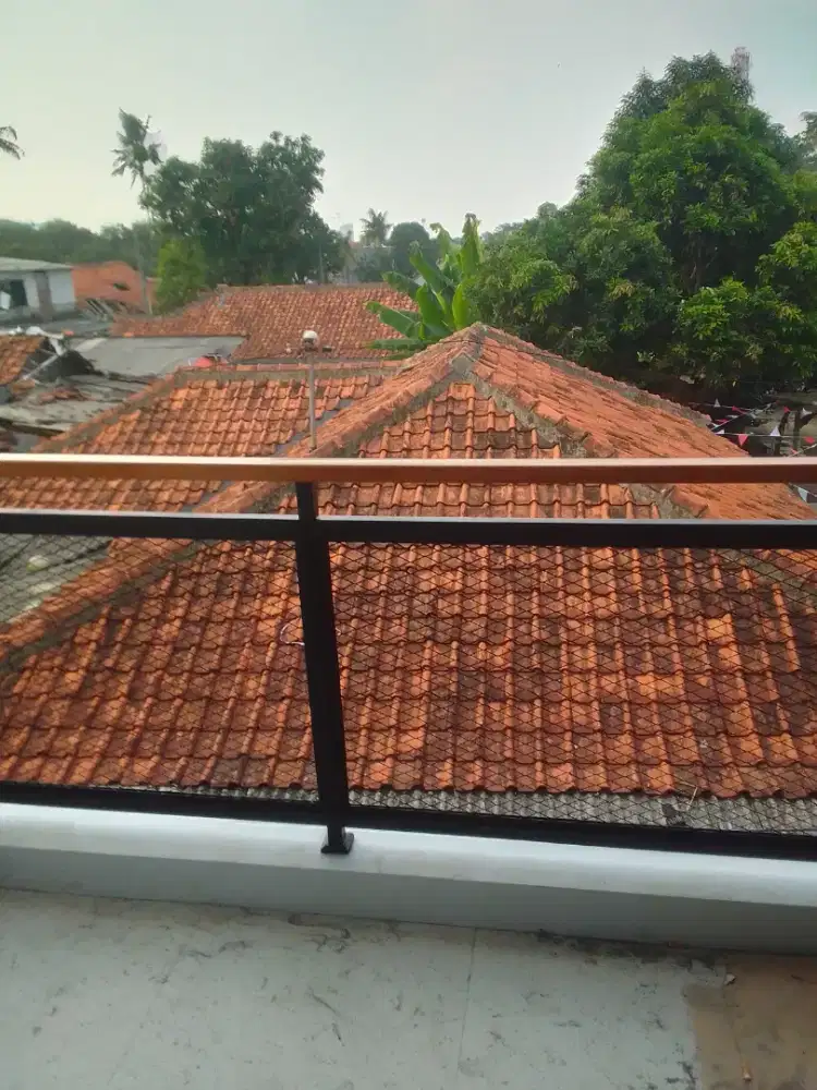 Balkon Pengan kayu padun ram espanda