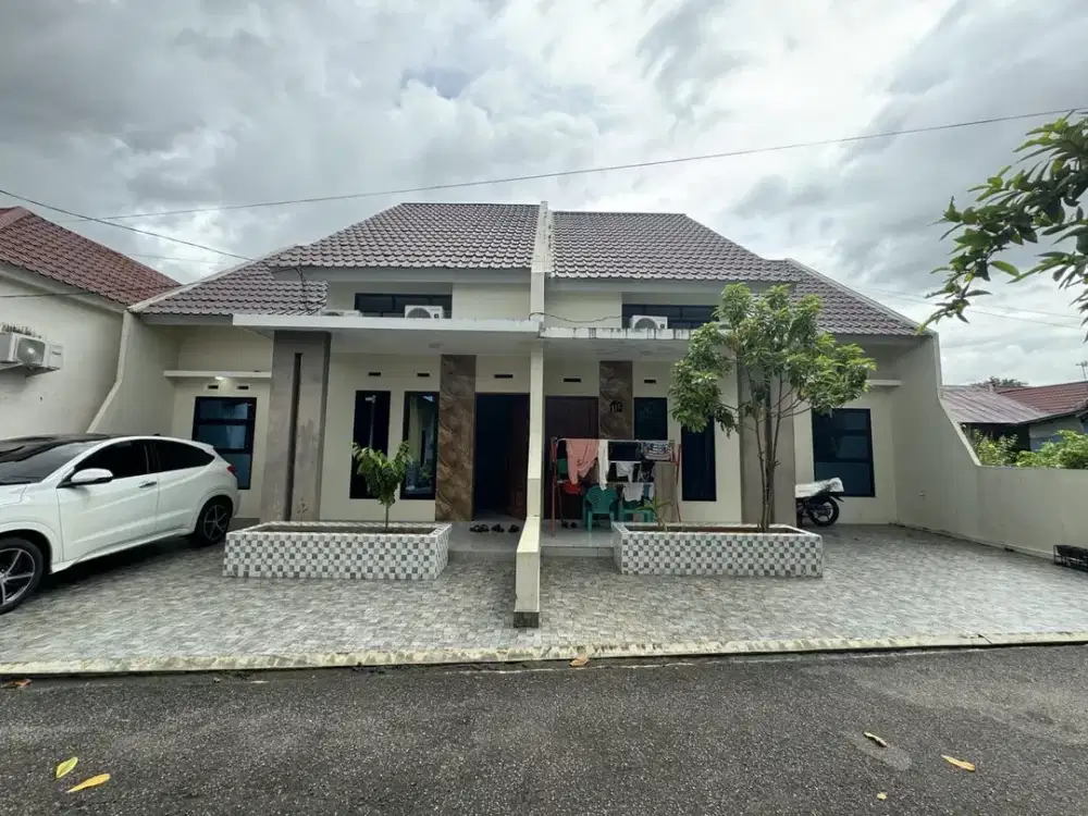 Rumah Pusat Kota Bebas Banjir