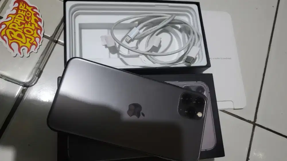 Iphone 11 promax 256gb ex inter mulus normal nominus