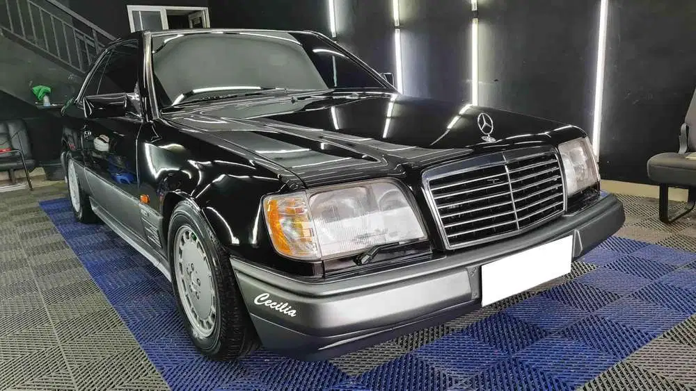 Mercy Coupe 300 CE