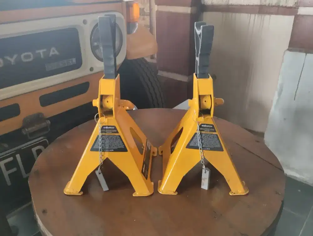 Jack Stand Mobil Merk Sabetzu
