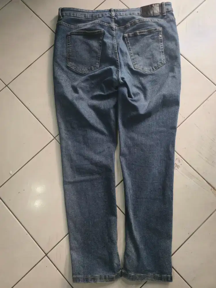 jual jeans dkny