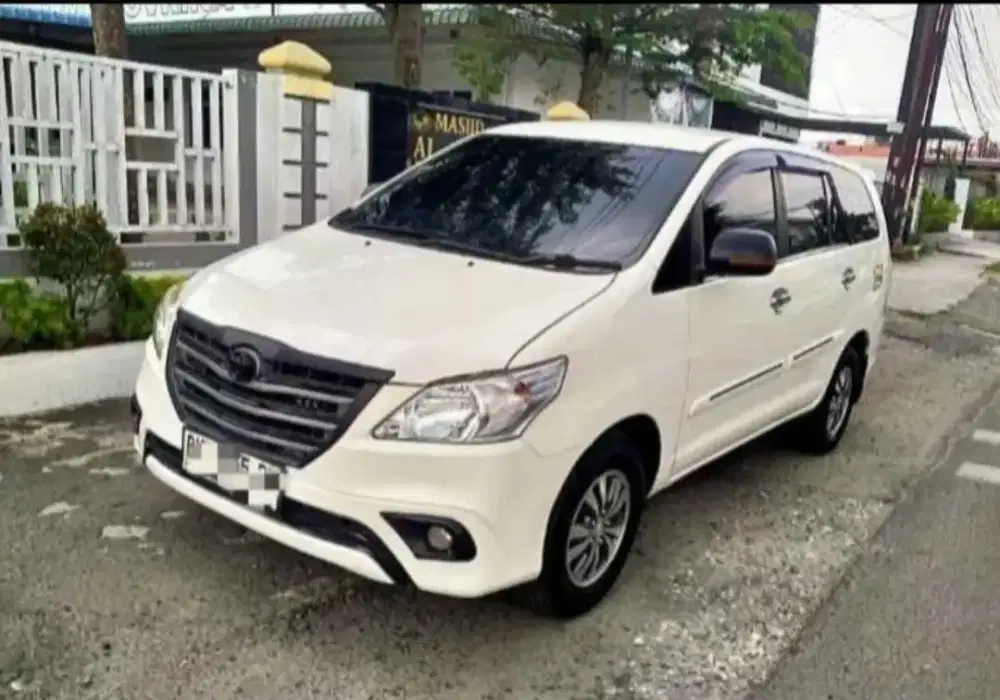Toyota Innova type G diesel manual tahun 2014