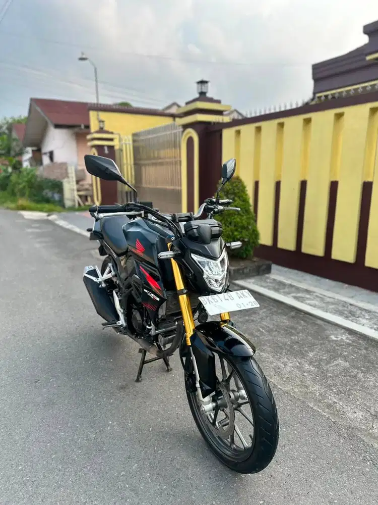 Honda CB 150R Streetfire V4 Tahun 2022 Pemakaian 2023